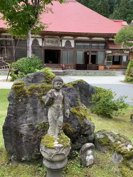 西隆寺(乙女三十三観音)の仏像