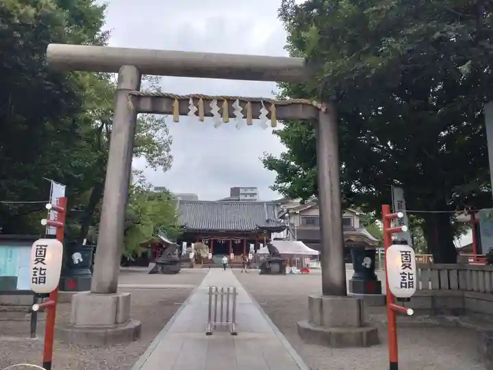 浅草神社の鳥居
