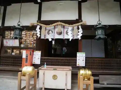 白峯神宮の本殿・本堂