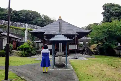 高蔵寺の本殿・本堂