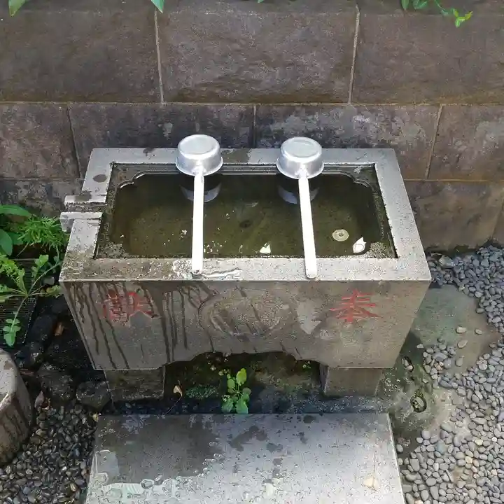 有楽稲荷神社の手水舎