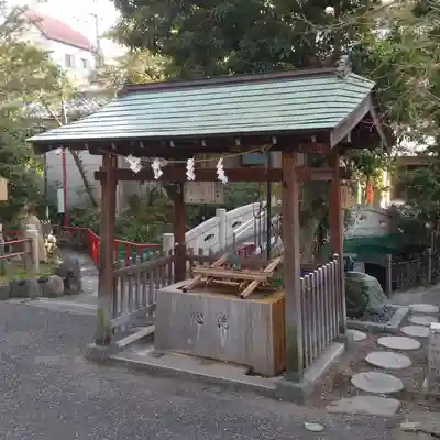 江島杉山神社の手水舎
