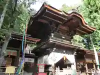 諏訪大社下社秋宮の山門・神門