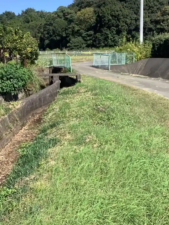 不明社(水神?)の周辺