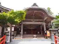 岩水寺の本殿・本堂