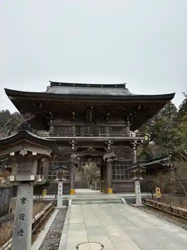 秋葉山本宮 秋葉神社 上社の{uncategorized: "未分類", other: "その他", undefined: "問題あり", building: "その他建物", grave: "お墓", sacred_gate: "鳥居", guardian: "狛犬", statue: "像", buddha: "仏像", history: "歴史", nature: "自然", garden: "庭園", animal: "動物", pagoda: "塔", temizu: "手水舎", mountain_gate: "山門・神門", sanctuary: "本殿・本堂", subordinate: "末社・摂社", art: "芸術", scenery: "景色", jizo: "地蔵", ema: "絵馬", goshuin: "御朱印", omikuji: "おみくじ", items: "授与品その他", amulet: "お守り", goshuincho: "御朱印帳", eats: "食事", festival: "お祭り", votive_dance: "神楽", shichigosan: "七五三参", wedding: "結婚式", experience: "体験その他", initially: "初詣", around: "周辺", anti_infection: "感染症対策"}