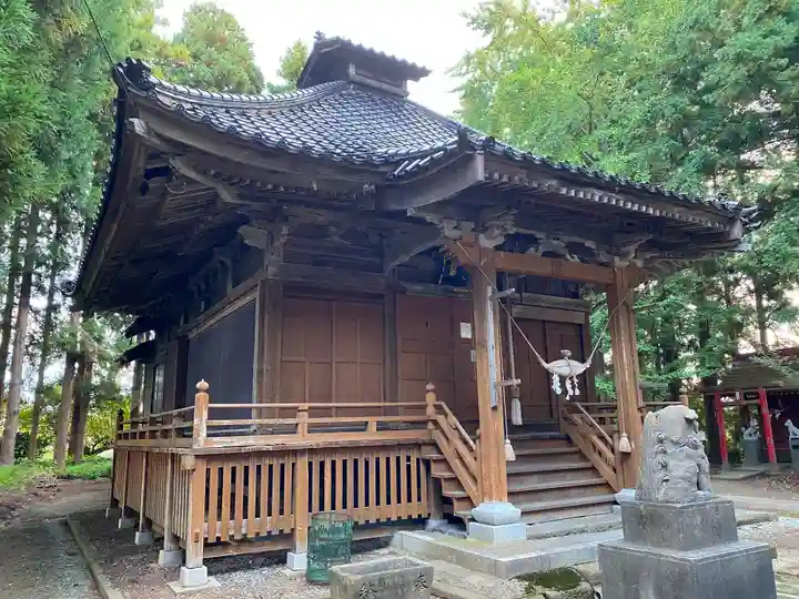 六所神社の本殿・本堂