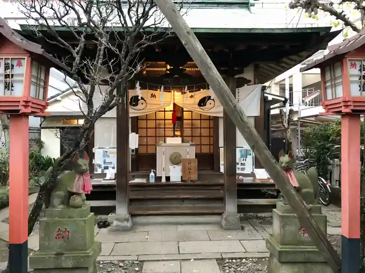 四谷於岩稲荷田宮神社の本殿・本堂