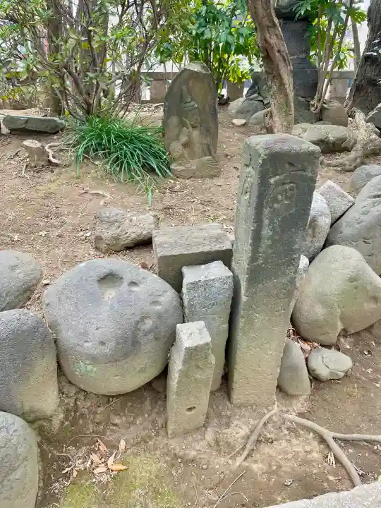 寳蓮寺の{uncategorized: "未分類", other: "その他", undefined: "問題あり", building: "その他建物", grave: "お墓", sacred_gate: "鳥居", guardian: "狛犬", statue: "像", buddha: "仏像", history: "歴史", nature: "自然", garden: "庭園", animal: "動物", pagoda: "塔", temizu: "手水舎", mountain_gate: "山門・神門", sanctuary: "本殿・本堂", subordinate: "末社・摂社", art: "芸術", scenery: "景色", jizo: "地蔵", ema: "絵馬", goshuin: "御朱印", omikuji: "おみくじ", items: "授与品その他", amulet: "お守り", goshuincho: "御朱印帳", eats: "食事", festival: "お祭り", votive_dance: "神楽", shichigosan: "七五三参", wedding: "結婚式", experience: "体験その他", initially: "初詣", around: "周辺", anti_infection: "感染症対策"}