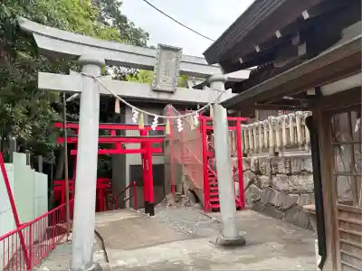 五社稲荷社の末社・摂社