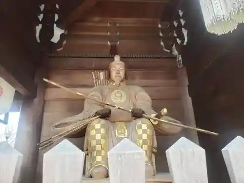 桑名宗社（春日神社）の像