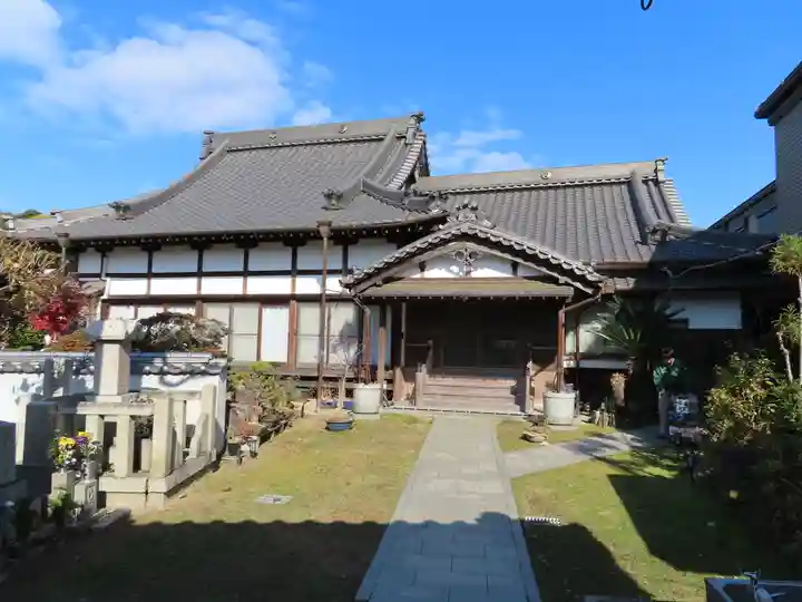 桃善寺の本殿・本堂