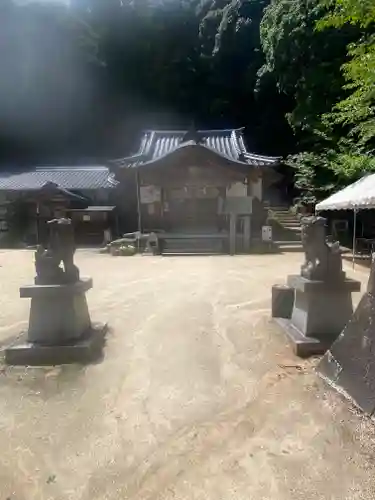 石上布都魂神社(岡山県)