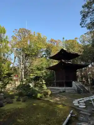 慈眼院の{uncategorized: "未分類", other: "その他", undefined: "問題あり", building: "その他建物", grave: "お墓", sacred_gate: "鳥居", guardian: "狛犬", statue: "像", buddha: "仏像", history: "歴史", nature: "自然", garden: "庭園", animal: "動物", pagoda: "塔", temizu: "手水舎", mountain_gate: "山門・神門", sanctuary: "本殿・本堂", subordinate: "末社・摂社", art: "芸術", scenery: "景色", jizo: "地蔵", ema: "絵馬", goshuin: "御朱印", omikuji: "おみくじ", items: "授与品その他", amulet: "お守り", goshuincho: "御朱印帳", eats: "食事", festival: "お祭り", votive_dance: "神楽", shichigosan: "七五三参", wedding: "結婚式", experience: "体験その他", initially: "初詣", around: "周辺", anti_infection: "感染症対策"}