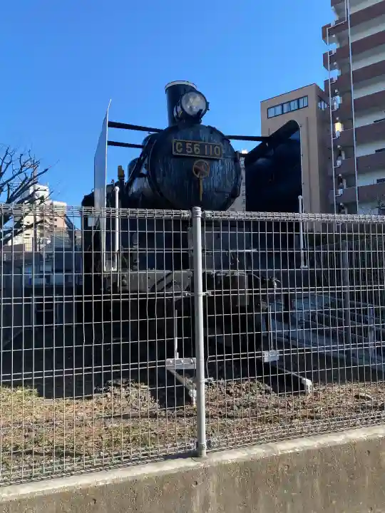 草加神社の{uncategorized: "未分類", other: "その他", undefined: "問題あり", building: "その他建物", grave: "お墓", sacred_gate: "鳥居", guardian: "狛犬", statue: "像", buddha: "仏像", history: "歴史", nature: "自然", garden: "庭園", animal: "動物", pagoda: "塔", temizu: "手水舎", mountain_gate: "山門・神門", sanctuary: "本殿・本堂", subordinate: "末社・摂社", art: "芸術", scenery: "景色", jizo: "地蔵", ema: "絵馬", goshuin: "御朱印", omikuji: "おみくじ", items: "授与品その他", amulet: "お守り", goshuincho: "御朱印帳", eats: "食事", festival: "お祭り", votive_dance: "神楽", shichigosan: "七五三参", wedding: "結婚式", experience: "体験その他", initially: "初詣", around: "周辺", anti_infection: "感染症対策"}
