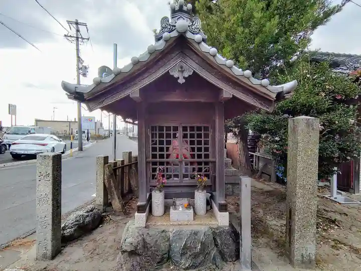 神明社(金柳町)の末社・摂社