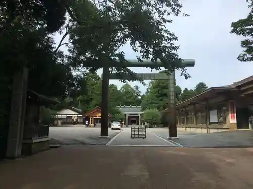 射水神社の鳥居