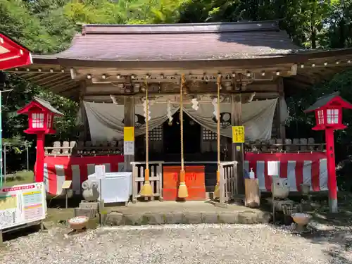 鷲子山上神社の本殿・本堂