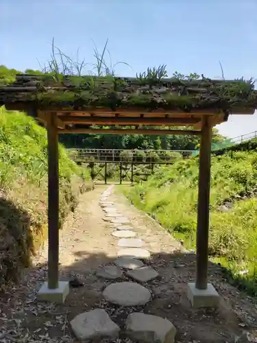 塩澤山 寳光寺の末社