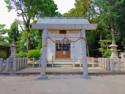 白山神社（狩宿）の鳥居