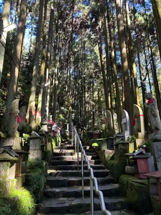 宝山寺奥之院(奈良県)