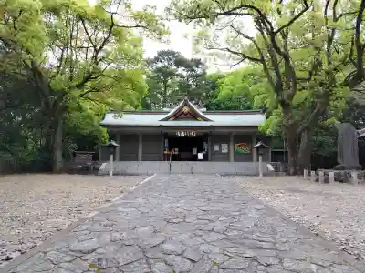 和歌山縣護國神社の{uncategorized: "未分類", other: "その他", undefined: "問題あり", building: "その他建物", grave: "お墓", sacred_gate: "鳥居", guardian: "狛犬", statue: "像", buddha: "仏像", history: "歴史", nature: "自然", garden: "庭園", animal: "動物", pagoda: "塔", temizu: "手水舎", mountain_gate: "山門・神門", sanctuary: "本殿・本堂", subordinate: "末社・摂社", art: "芸術", scenery: "景色", jizo: "地蔵", ema: "絵馬", goshuin: "御朱印", omikuji: "おみくじ", items: "授与品その他", amulet: "お守り", goshuincho: "御朱印帳", eats: "食事", festival: "お祭り", votive_dance: "神楽", shichigosan: "七五三参", wedding: "結婚式", experience: "体験その他", initially: "初詣", around: "周辺", anti_infection: "感染症対策"}