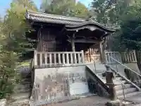 日吉神社の{uncategorized: "未分類", other: "その他", undefined: "問題あり", building: "その他建物", grave: "お墓", sacred_gate: "鳥居", guardian: "狛犬", statue: "像", buddha: "仏像", history: "歴史", nature: "自然", garden: "庭園", animal: "動物", pagoda: "塔", temizu: "手水舎", mountain_gate: "山門・神門", sanctuary: "本殿・本堂", subordinate: "末社・摂社", art: "芸術", scenery: "景色", jizo: "地蔵", ema: "絵馬", goshuin: "御朱印", omikuji: "おみくじ", items: "授与品その他", amulet: "お守り", goshuincho: "御朱印帳", eats: "食事", festival: "お祭り", votive_dance: "神楽", shichigosan: "七五三参", wedding: "結婚式", experience: "体験その他", initially: "初詣", around: "周辺", anti_infection: "感染症対策"}