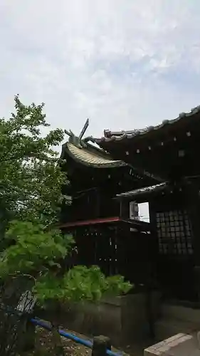 本村神社の本殿