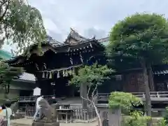 白山神社の本殿