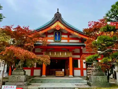 紅葉八幡宮の本殿