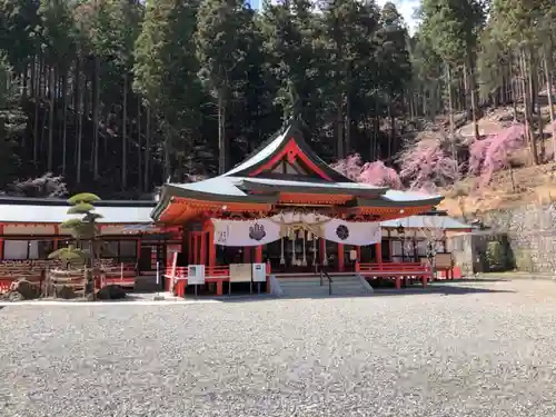 金櫻神社の本殿・本堂