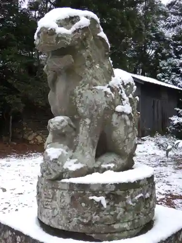 倉吉八幡宮の狛犬