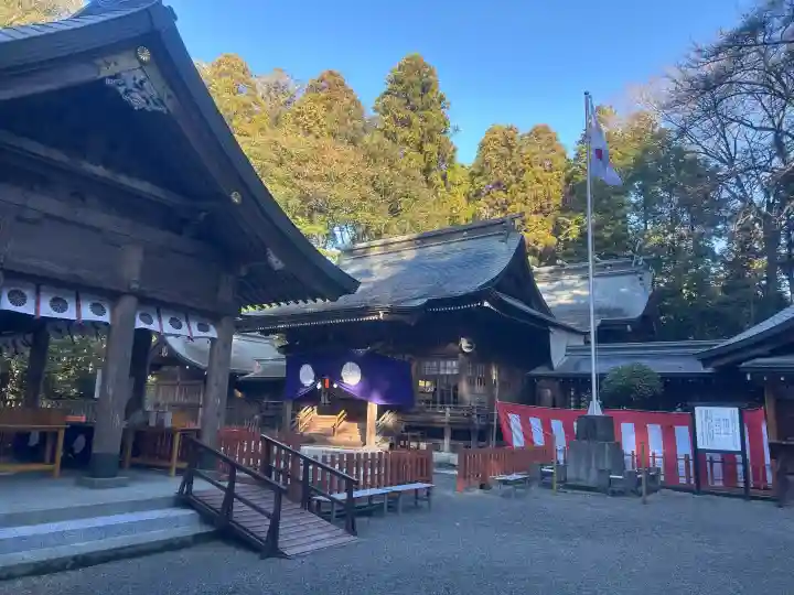 狭野神社の{uncategorized: "未分類", other: "その他", undefined: "問題あり", building: "その他建物", grave: "お墓", sacred_gate: "鳥居", guardian: "狛犬", statue: "像", buddha: "仏像", history: "歴史", nature: "自然", garden: "庭園", animal: "動物", pagoda: "塔", temizu: "手水舎", mountain_gate: "山門・神門", sanctuary: "本殿・本堂", subordinate: "末社・摂社", art: "芸術", scenery: "景色", jizo: "地蔵", ema: "絵馬", goshuin: "御朱印", omikuji: "おみくじ", items: "授与品その他", amulet: "お守り", goshuincho: "御朱印帳", eats: "食事", festival: "お祭り", votive_dance: "神楽", shichigosan: "七五三参", wedding: "結婚式", experience: "体験その他", initially: "初詣", around: "周辺", anti_infection: "感染症対策"}