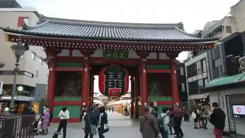 浅草寺の山門・神門