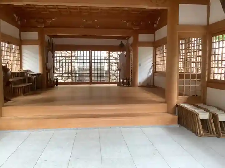 伊波乃西神社の本殿・本堂