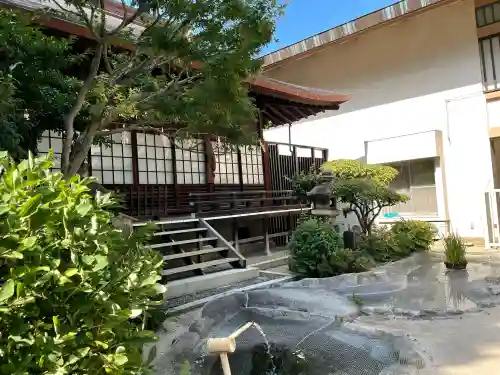 櫛田神社の{uncategorized: "未分類", other: "その他", undefined: "問題あり", building: "その他建物", grave: "お墓", sacred_gate: "鳥居", guardian: "狛犬", statue: "像", buddha: "仏像", history: "歴史", nature: "自然", garden: "庭園", animal: "動物", pagoda: "塔", temizu: "手水舎", mountain_gate: "山門・神門", sanctuary: "本殿・本堂", subordinate: "末社・摂社", art: "芸術", scenery: "景色", jizo: "地蔵", ema: "絵馬", goshuin: "御朱印", omikuji: "おみくじ", items: "授与品その他", amulet: "お守り", goshuincho: "御朱印帳", eats: "食事", festival: "お祭り", votive_dance: "神楽", shichigosan: "七五三参", wedding: "結婚式", experience: "体験その他", initially: "初詣", around: "周辺", anti_infection: "感染症対策"}