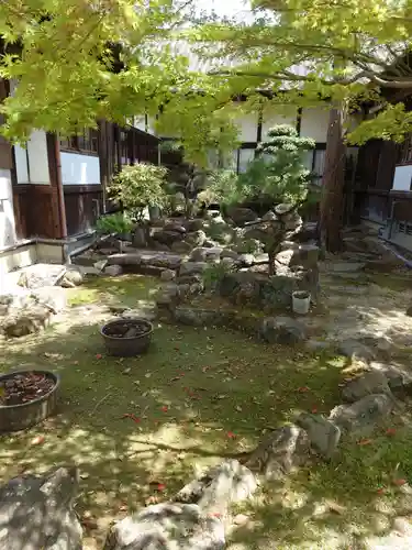 知立神社の庭園