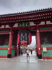 浅草寺の山門