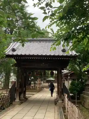 新井薬師(梅照院)の山門・神門