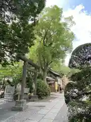 東大島神社の建物その他