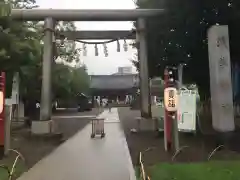 浅草神社の鳥居