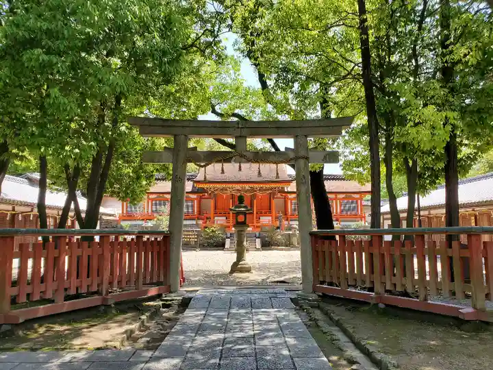 休ヶ岡八幡宮(薬師寺境内社)の鳥居