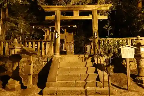 石上神宮の末社