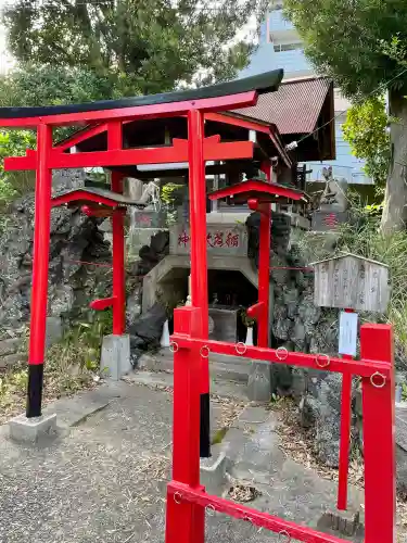 子之神社の{uncategorized: "未分類", other: "その他", undefined: "問題あり", building: "その他建物", grave: "お墓", sacred_gate: "鳥居", guardian: "狛犬", statue: "像", buddha: "仏像", history: "歴史", nature: "自然", garden: "庭園", animal: "動物", pagoda: "塔", temizu: "手水舎", mountain_gate: "山門・神門", sanctuary: "本殿・本堂", subordinate: "末社・摂社", art: "芸術", scenery: "景色", jizo: "地蔵", ema: "絵馬", goshuin: "御朱印", omikuji: "おみくじ", items: "授与品その他", amulet: "お守り", goshuincho: "御朱印帳", eats: "食事", festival: "お祭り", votive_dance: "神楽", shichigosan: "七五三参", wedding: "結婚式", experience: "体験その他", initially: "初詣", around: "周辺", anti_infection: "感染症対策"}
