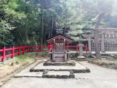 檜原神社(大神神社摂社)の末社・摂社