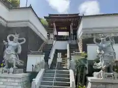 妙音寺の山門