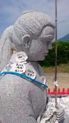 龍宮神社の像