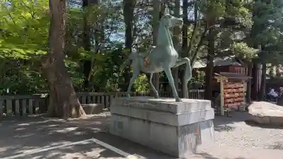 宇都宮二荒山神社の{uncategorized: "未分類", other: "その他", undefined: "問題あり", building: "その他建物", grave: "お墓", sacred_gate: "鳥居", guardian: "狛犬", statue: "像", buddha: "仏像", history: "歴史", nature: "自然", garden: "庭園", animal: "動物", pagoda: "塔", temizu: "手水舎", mountain_gate: "山門・神門", sanctuary: "本殿・本堂", subordinate: "末社・摂社", art: "芸術", scenery: "景色", jizo: "地蔵", ema: "絵馬", goshuin: "御朱印", omikuji: "おみくじ", items: "授与品その他", amulet: "お守り", goshuincho: "御朱印帳", eats: "食事", festival: "お祭り", votive_dance: "神楽", shichigosan: "七五三参", wedding: "結婚式", experience: "体験その他", initially: "初詣", around: "周辺", anti_infection: "感染症対策"}