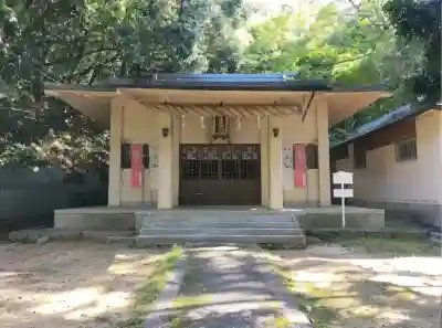 還熊八幡神社の{uncategorized: "未分類", other: "その他", undefined: "問題あり", building: "その他建物", grave: "お墓", sacred_gate: "鳥居", guardian: "狛犬", statue: "像", buddha: "仏像", history: "歴史", nature: "自然", garden: "庭園", animal: "動物", pagoda: "塔", temizu: "手水舎", mountain_gate: "山門・神門", sanctuary: "本殿・本堂", subordinate: "末社・摂社", art: "芸術", scenery: "景色", jizo: "地蔵", ema: "絵馬", goshuin: "御朱印", omikuji: "おみくじ", items: "授与品その他", amulet: "お守り", goshuincho: "御朱印帳", eats: "食事", festival: "お祭り", votive_dance: "神楽", shichigosan: "七五三参", wedding: "結婚式", experience: "体験その他", initially: "初詣", around: "周辺", anti_infection: "感染症対策"}