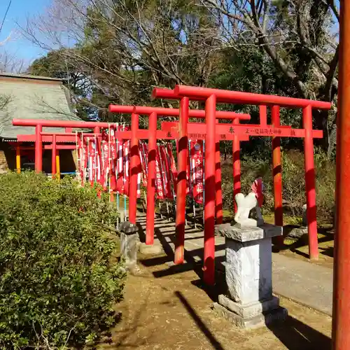 稲荷神社の鳥居